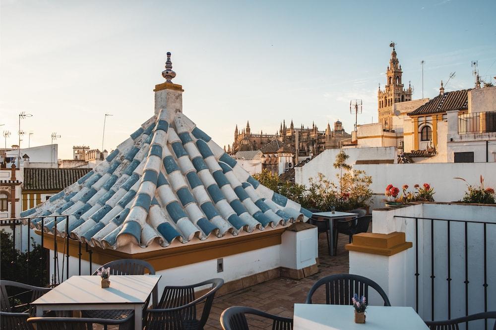 Hotel Boutique Elvira Plaza Seville Exterior photo