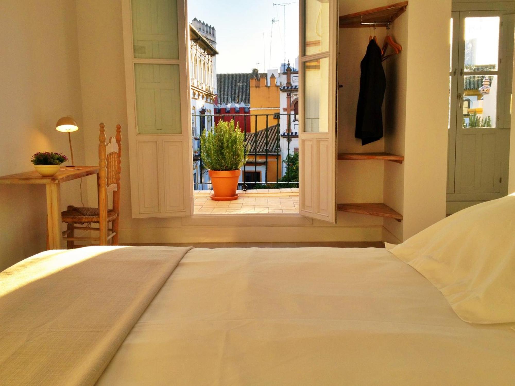 Hotel Boutique Elvira Plaza Seville Exterior photo